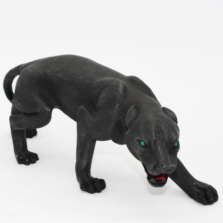 Pantera grande in lava